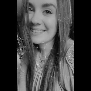 Meet your Posher, Cassandra